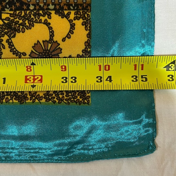 2224- Elegant Teal Paisley Floral Women’s Scarf 35”x34” 100% Polyester NWT - Picture 7 of 7